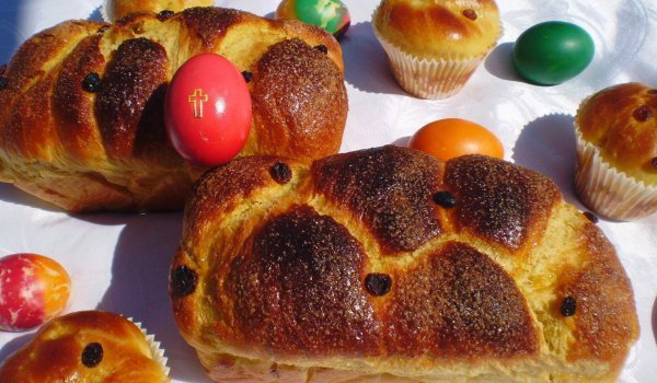 Козунак с локум и невероятен аромат