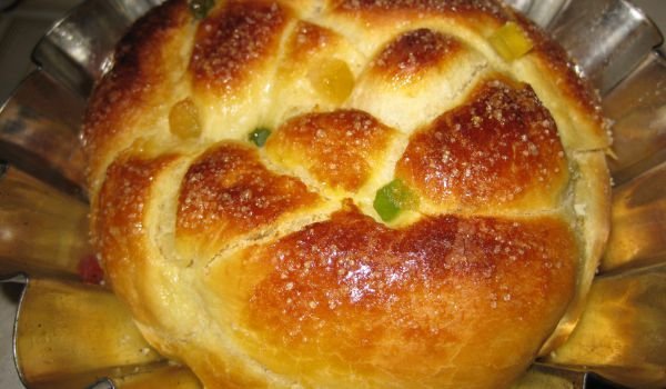 Козунак с парченца локум
