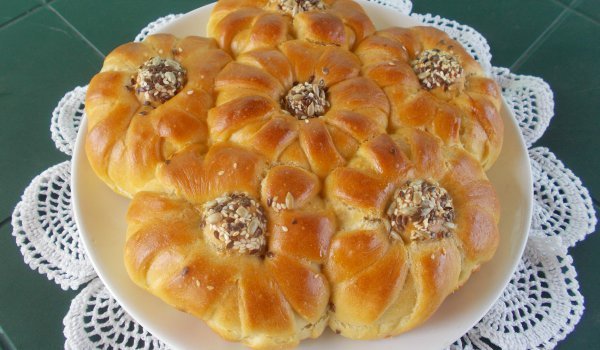 Красива питка на цветя