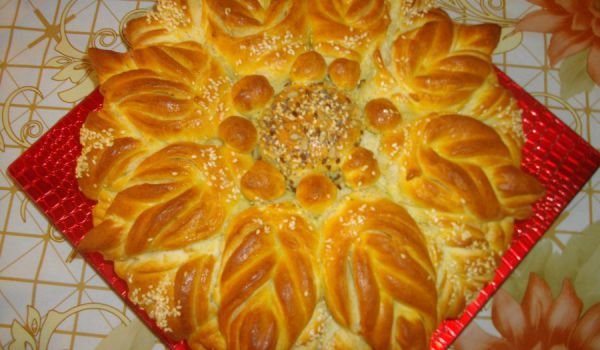 Красива празнична погача