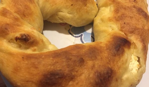 Кравай с мая и сирене
