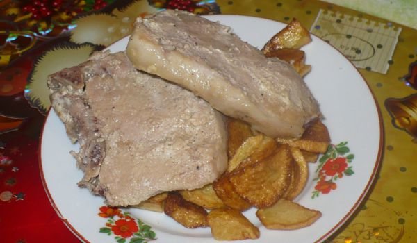 Крехки свински пържоли с мляко