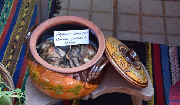 Крехко джоланче в гювеч