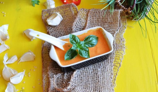 Крем супа от печени чушки и амарант