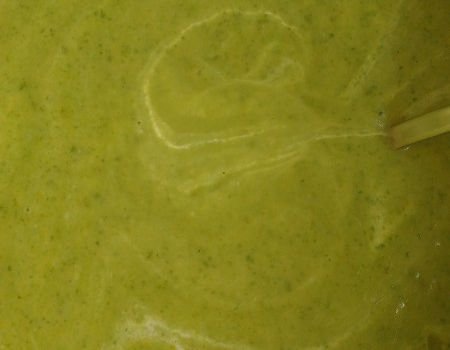 Крем супа с червени картофи и пащърнак