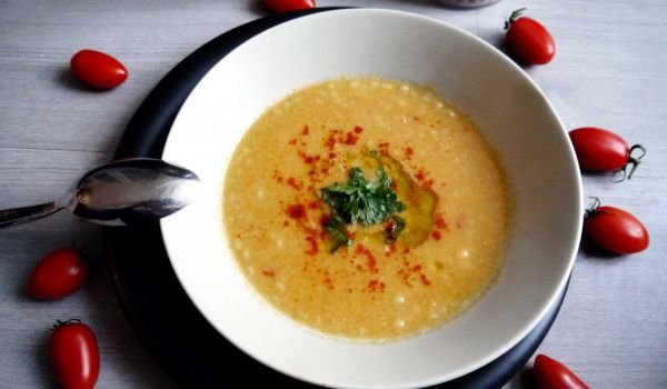 Кремообразна супа с нахут и ечемик