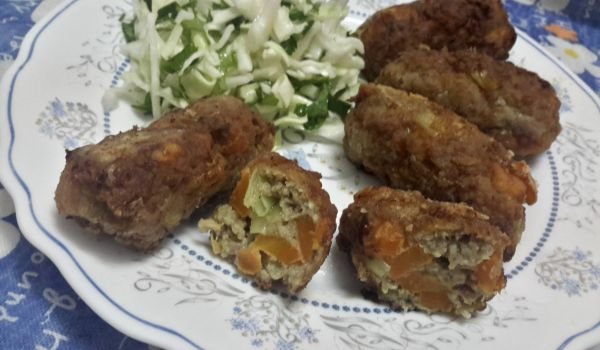 Крокети от кайма, моркови и праз