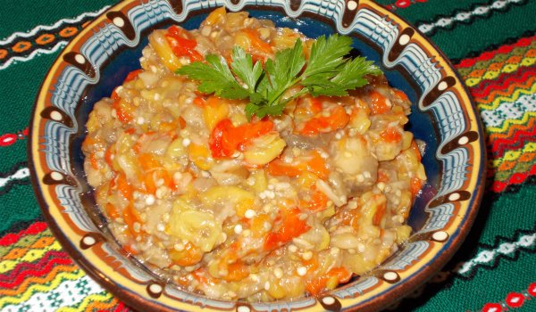 Кълцано кьопоолу с орехи