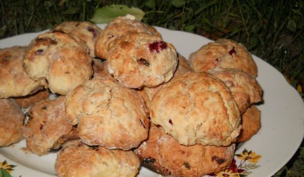 Курабийки с плодово мюсли и вишни