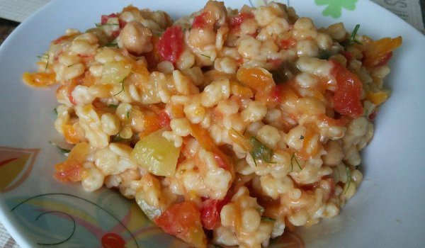 Кускус с доматен сос