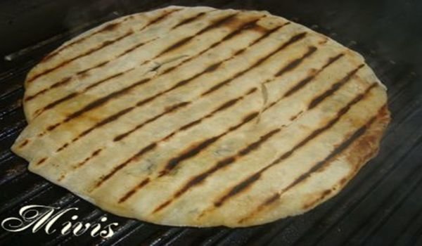 Кутаб - вид баничка на грил