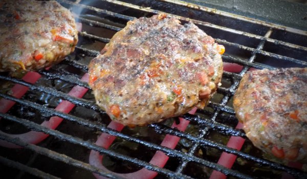 Ласкарски плескавици с коприва