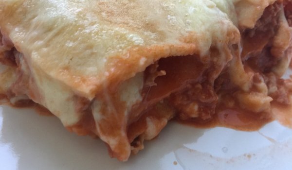 Лазаня с палачинки и кайма