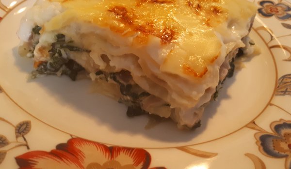Лазаня със сирене и спанак