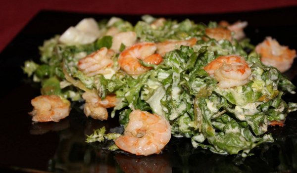 Лека салата със скариди