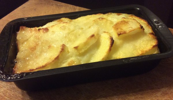 Лесен ябълков пай с прясно мляко