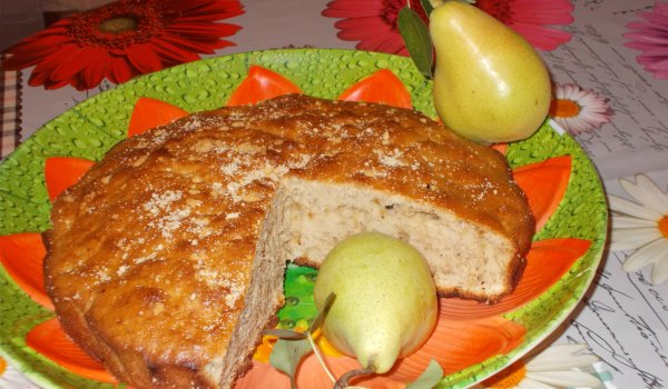 Лесен канелен сладкиш с круши и бисквити