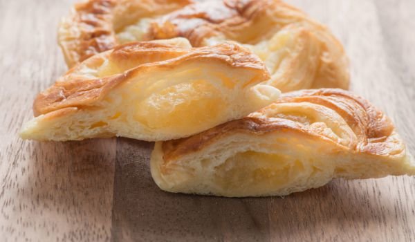 Лесен сладкиш с ананас