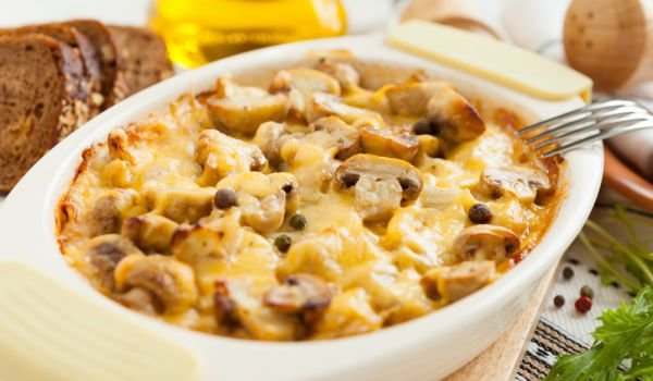 Лесна запеканка с гъби и картофки