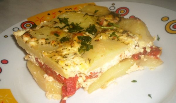 Лесна запеканка с картофи и печени чушки