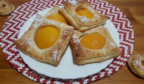 Лесни бутерки с праскови