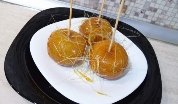 Лесни карамелизирани ябълки