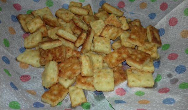 Лесни крекери със сирене