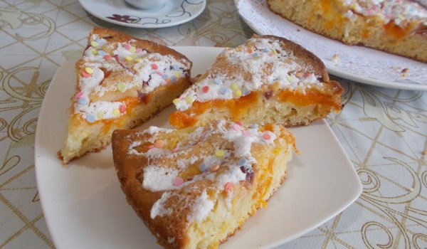 Летен сладкиш с плодове