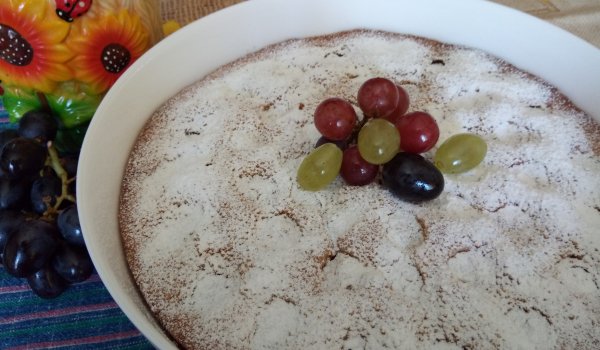 Лимонов сладкиш с грозде