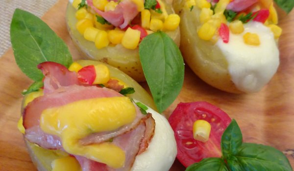 Лодки от пресни картофки с божествена плънка
