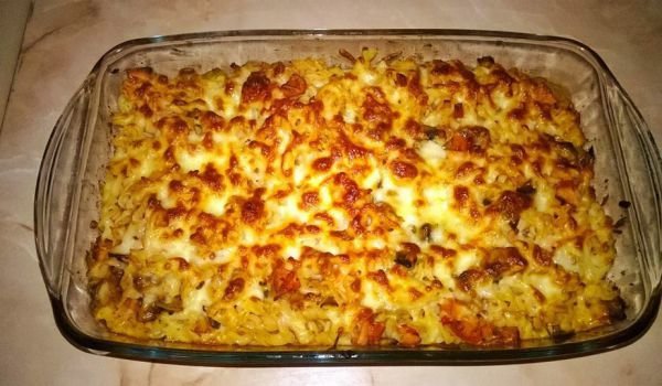 Макарони на фурна с бешамелов сос