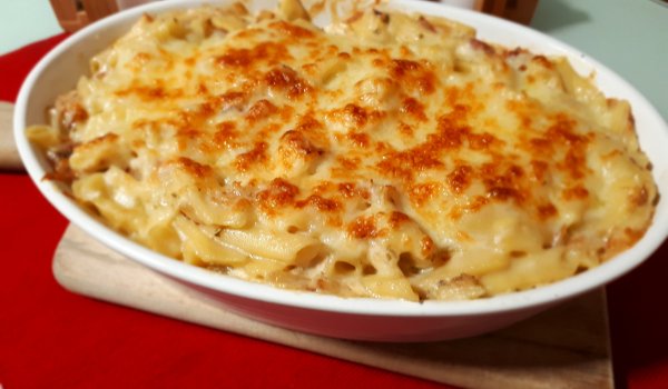 Макарони на фурна с шунка и сметана