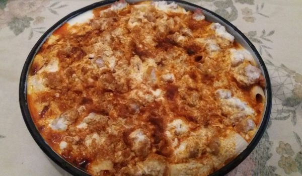 Макарони с кисело мляко и кайма