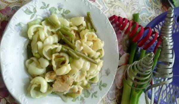 Макарони с риба тон и фасул