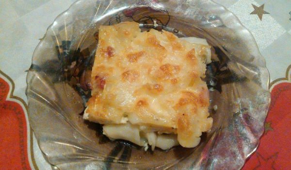 Макарони с шунка и грах