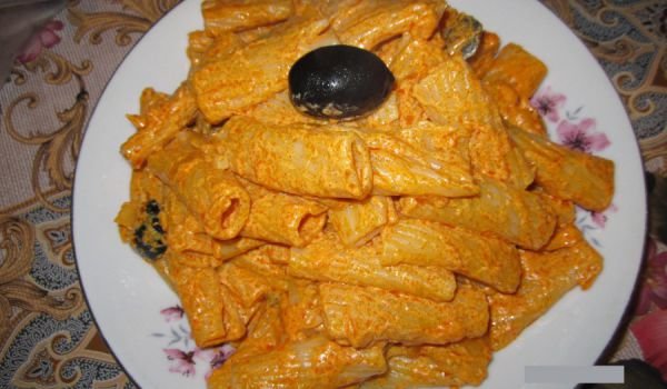 Макарони със сметана