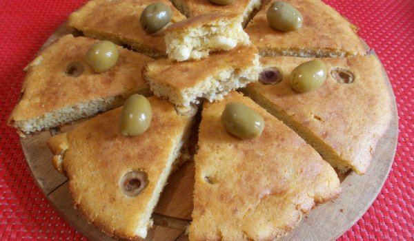 Малай със сирене и маслини
