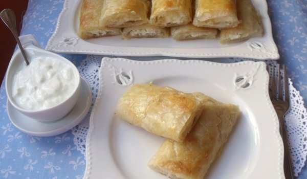 Малки банички със сирене