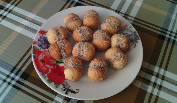 Малки пълнени меденки със сладко