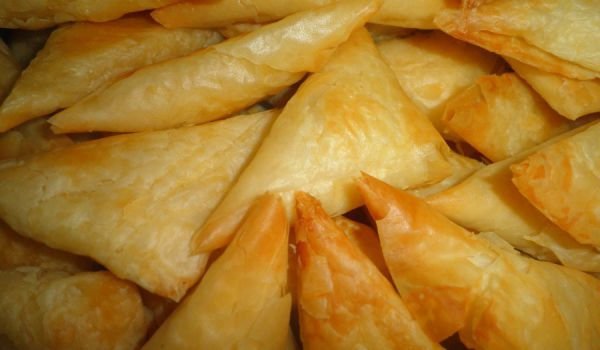 Малки триъгълни банички