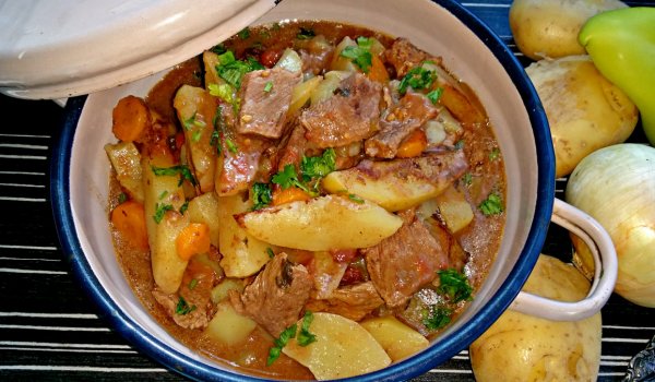 Мамината яхния