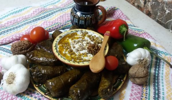 Мамините лозови сармички