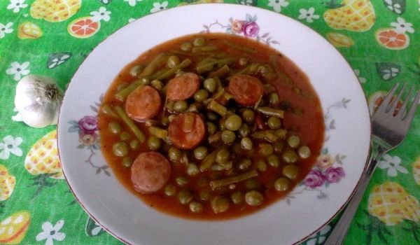 Манджа с шунков кренвирш и зеленчуци