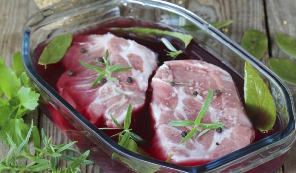 Марината с вино за червено месо