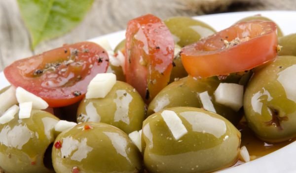 Мариновани маслини