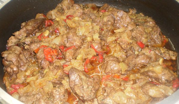 Мариновани пилешки дробчета с винен сос