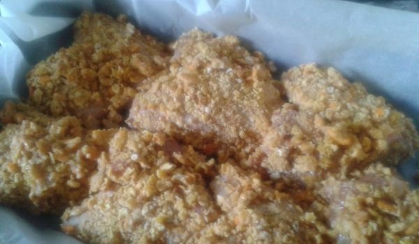 Мариновани пилешки крилца с панировка от крекери