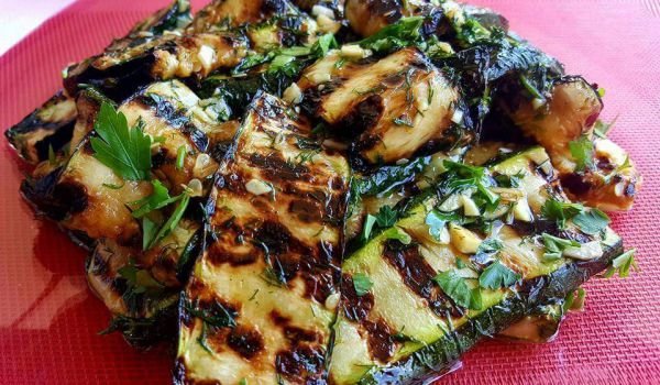 Мариновани тиквички на скара