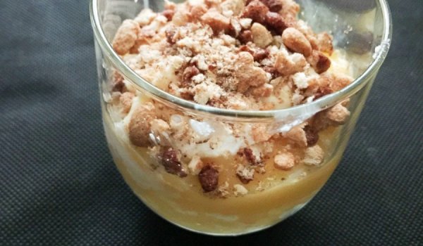Маслен крем с бадем и коняк