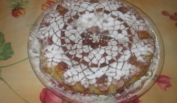 Маслен сладкиш със сини сливи